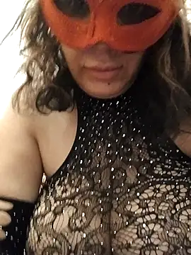 Snapshot of nazii010 chatting on 10.17.25 nazii010 online show from 10.17.25