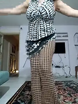 Snapshot of nazii010 chatting on 11.09.25 nazii010 online show from 11.09.25