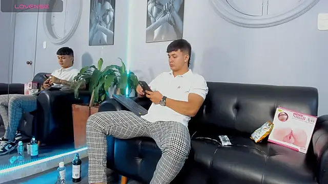 Cristopher strong online show from 02.01.25