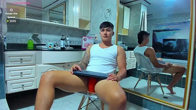 Cristopher strong online show from 02.15.25