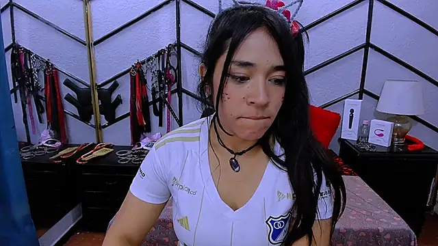 AlanaLuck online show from 01.31.25