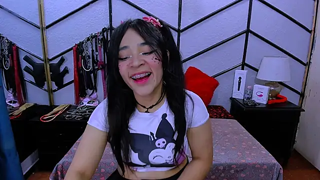 AlanaLuck online show from 02.14.25