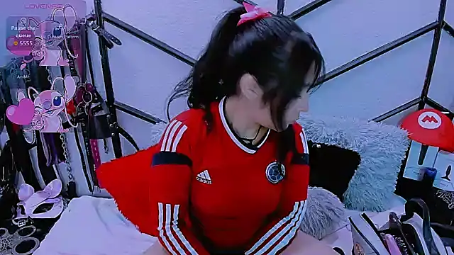 AlanaLuck online show from 11.18.25