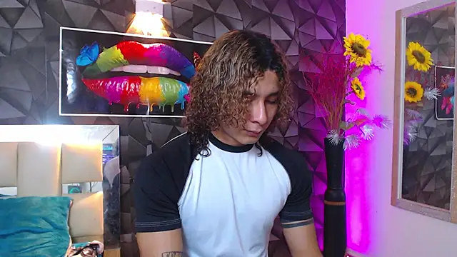 Demitryo online show from 03.18.25