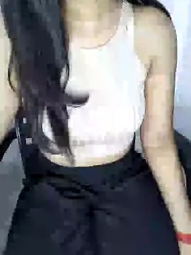 Snapshot of Ms_Neera chatting on 03.04.25 Ms Neera online show from 03.04.25