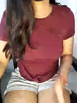 Snapshot of Ms_Neera chatting on 03.07.25 Ms Neera online show from 03.07.25