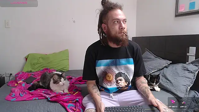 Snapshot of Nanna_and_Balder chatting on 02.21.25 Nanna and Balder online show from 02.21.25