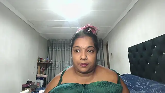Indianmayaxoxo online show from 11.19.25