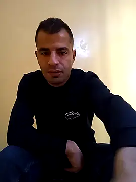 Snapshot of Bisex_activ19 chatting on 12.22.24 Bisex activ19 online show from 12.22.24