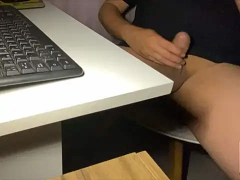 tomazu11 online show from 11.03.25