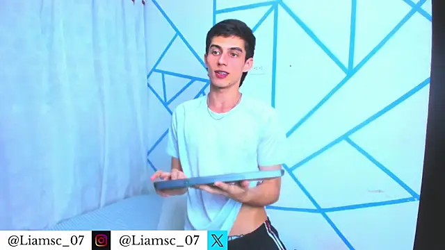 liam scott77 online show from 11.24.25