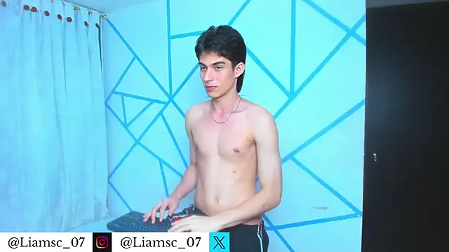 Snapshot of liam_scott77 chatting on 07.14.26 liam scott77 online show from 07.14.26