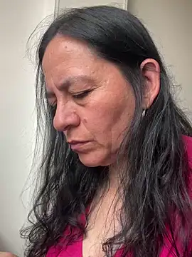 Freya Artemisa online show from 10.22.25