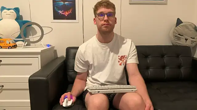 BlueEyedTallGuy94 online show from 12.17.24