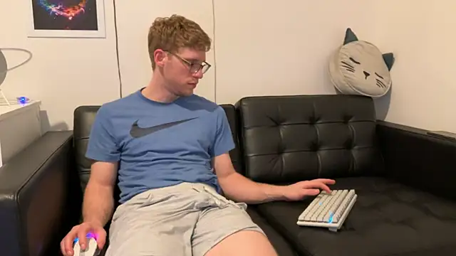 BlueEyedTallGuy94 online show from 12.25.24