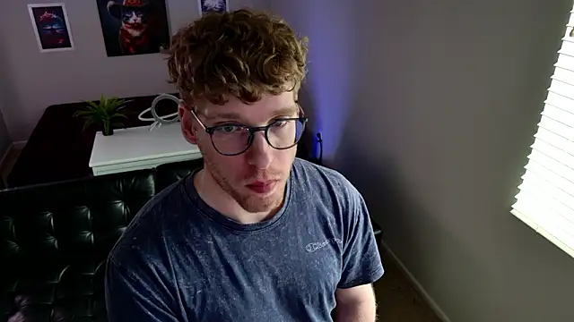 Snapshot of BlueEyedTallGuy94 chatting on 03.12.26 BlueEyedTallGuy94 online show from 03.12.26