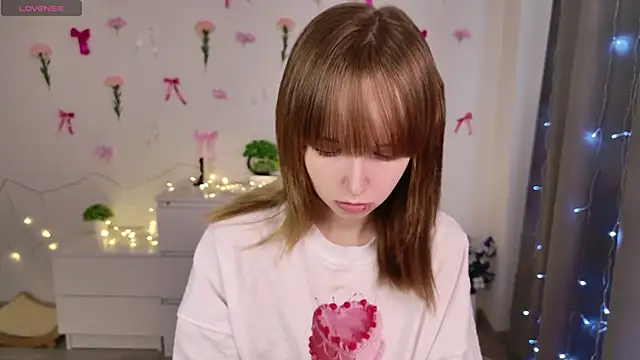 b4by LoL1 online show from 03.13.25