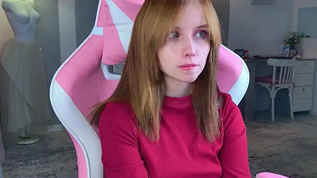 b4by LoL1 online show from 11.15.25