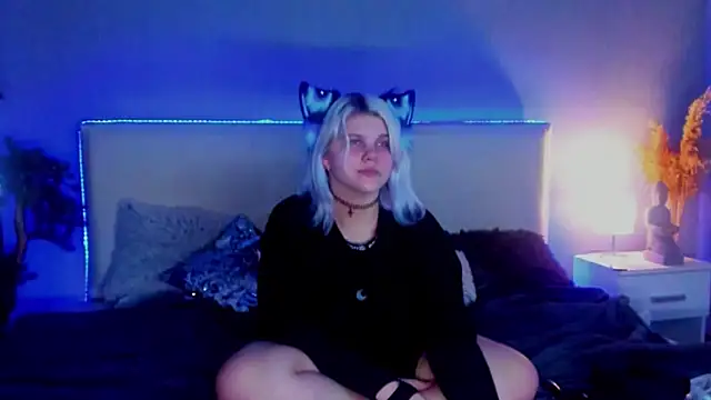 JoannLowe online show from 03.22.25