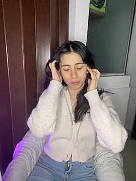 Catyloves online show from 12.11.24