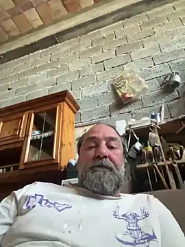 Snapshot of ros217 chatting on 05.01.26 ros217 online show from 05.01.26