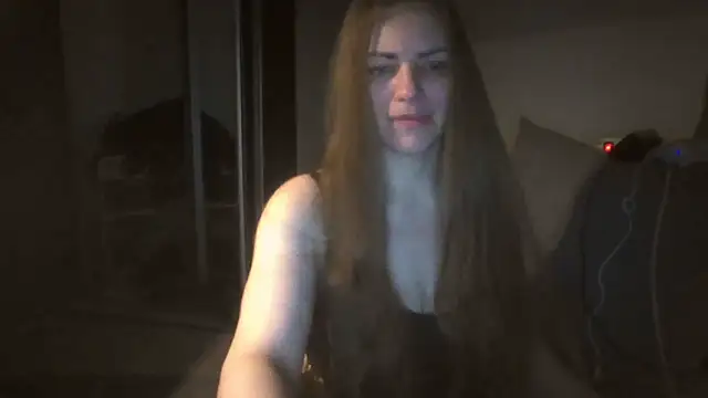 AnnaDiamond1 online show from 10.28.25