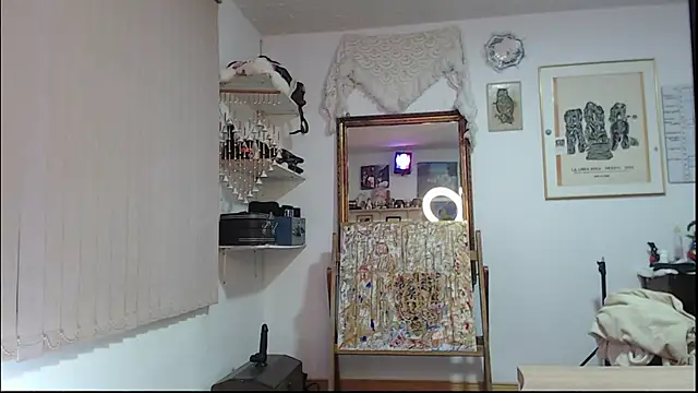 Snapshot of Siriss_boyrag chatting on 02.21.25 Siriss boyrag online show from 02.21.25