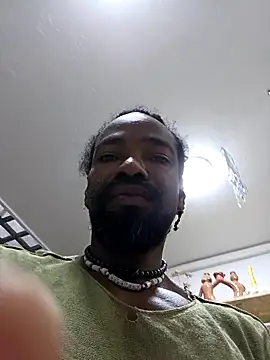 Snapshot of Siriss_boyrag chatting on 09.10.25 Siriss boyrag online show from 09.10.25