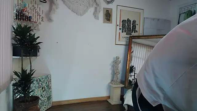 Snapshot of Siriss_boyrag chatting on 09.26.25 Siriss boyrag online show from 09.26.25