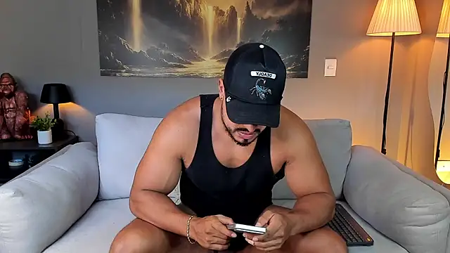 Snapshot of ApoloMakris chatting on 07.14.26 ApoloMakris online show from 07.14.26