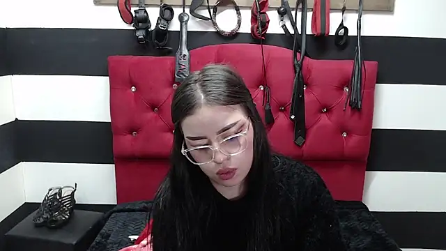 Snapshot of Marian_Ran chatting on 02.11.25 Marian Ran online show from 02.11.25