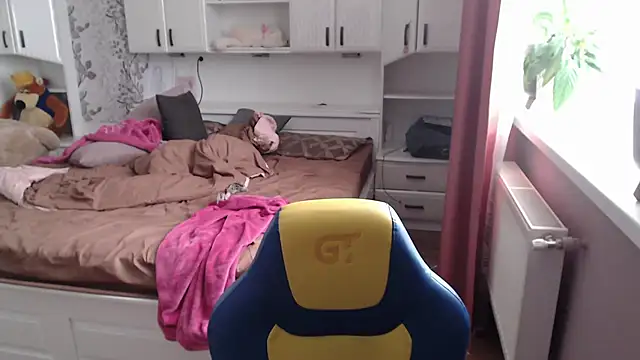 Snapshot of 69SexySecret69 chatting on 02.19.25 69SexySecret69 online show from 02.19.25