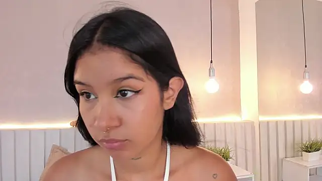 Aida moreno online show from 02.21.25