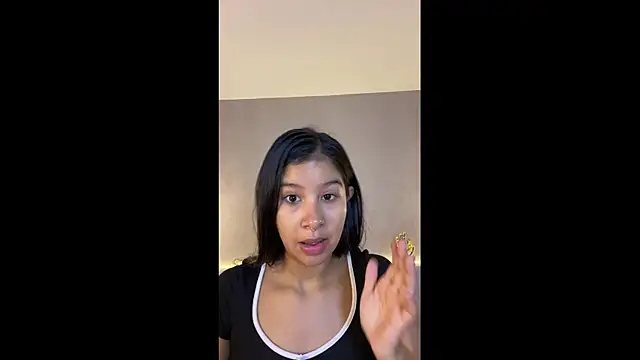 Snapshot of Aida_moreno chatting on 05.21.26 Aida moreno online show from 05.21.26