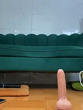 Snapshot of Bella_babei01 chatting on 01.09.25 Bella babei01 online show from 01.09.25