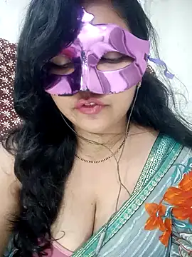 Snapshot of Shivi_shahh chatting on 09.21.25 Shivi shahh online show from 09.21.25
