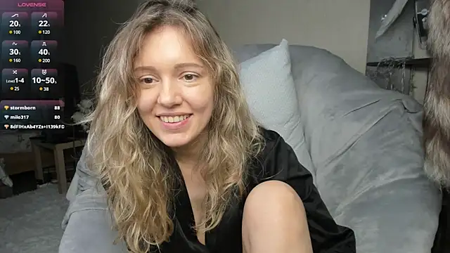 foxy blond online show from 03.21.25