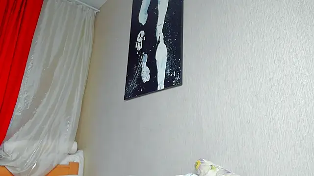 foxy blond online show from 09.30.25