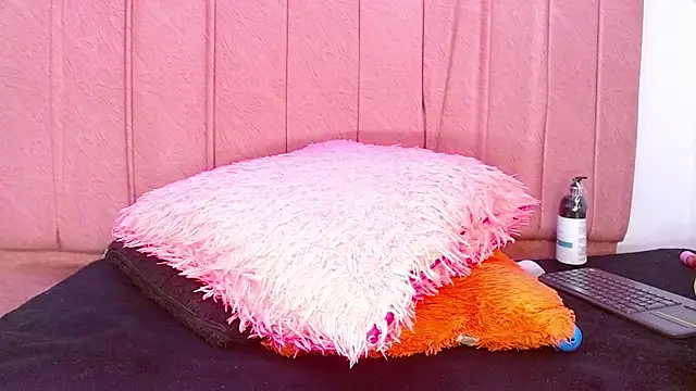 margiesfunnyhot303av online show from 03.14.25