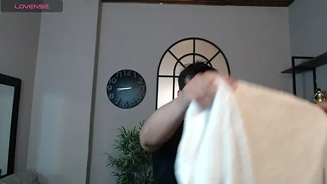 Ian Daviz online show from 02.19.25