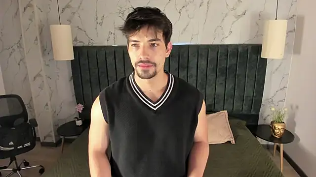 Ian Daviz online show from 10.19.25