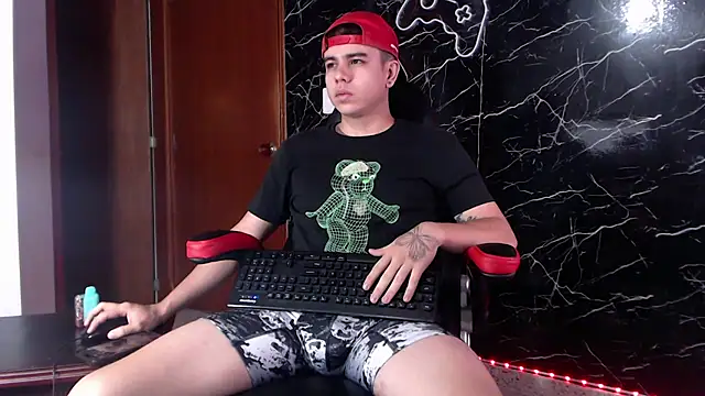 maty hardx online show from 02.04.25