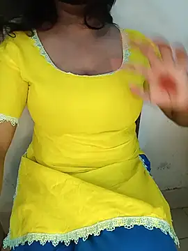 Snapshot of Sadika- chatting on 06.19.26 Sadika- online show from 06.19.26