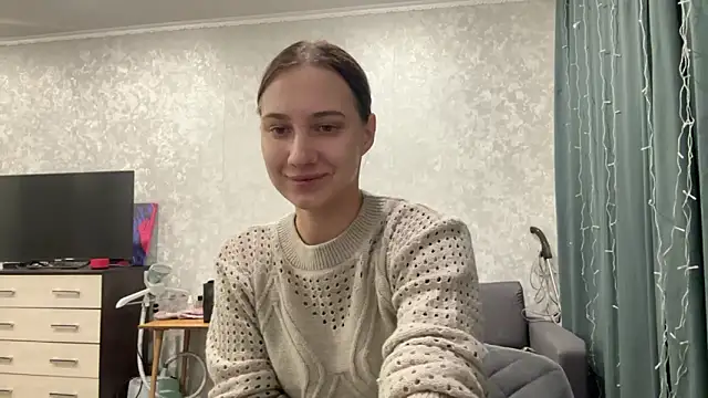 Snapshot of AnneBall chatting on 12.23.24 AnneBall online show from 12.23.24