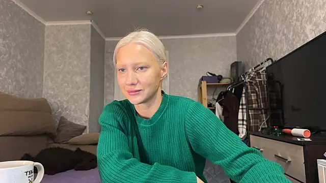 Snapshot of AnneBall chatting on 04.24.26 AnneBall online show from 04.24.26