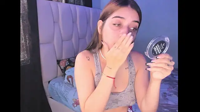 KittyKlum online show from 01.21.25