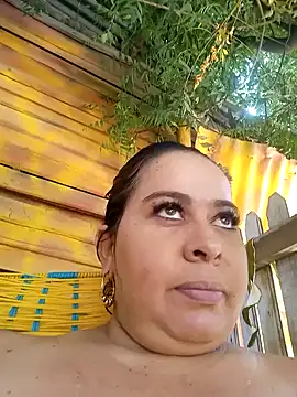 Snapshot of 06_aimar chatting on 11.16.25 06 aimar online show from 11.16.25