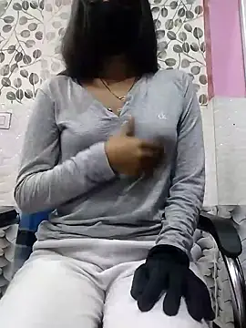 Snapshot of Kashish_18 chatting on 01.12.25 Kashish 18 online show from 01.12.25