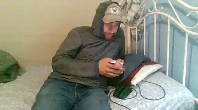 Snapshot of SmokingSloth chatting on 01.20.25 SmokingSloth online show from 01.20.25