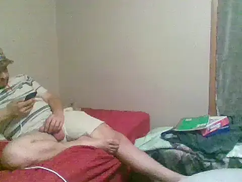 Snapshot of SmokingSloth chatting on 10.07.25 SmokingSloth online show from 10.07.25